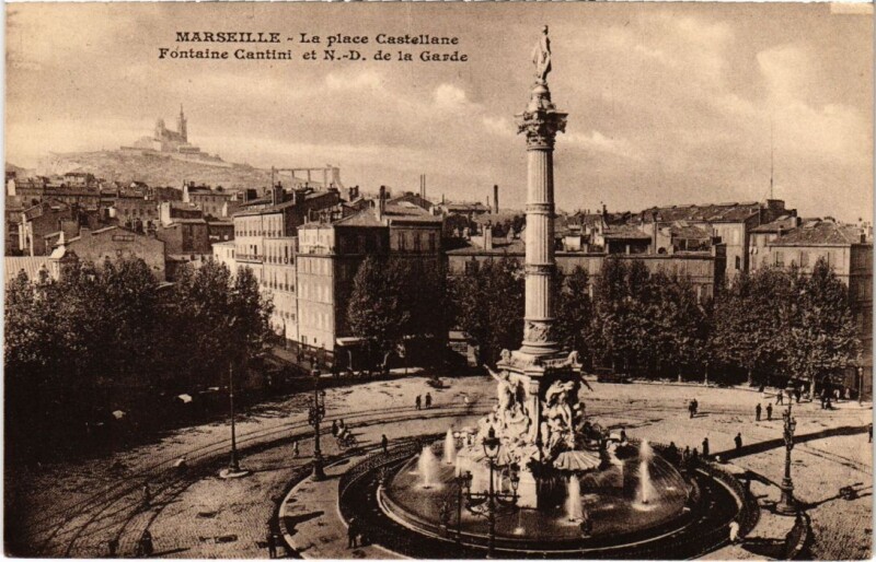 Carte postale ancienne Marseille La Place Castellane - Fontaine Cantini à Marseille