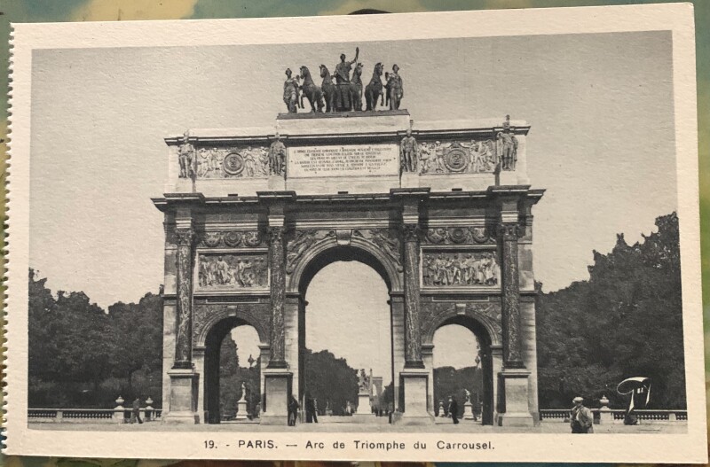 Carte postale ancienne Arc de Triomphe du Carrousel à Paris 1er