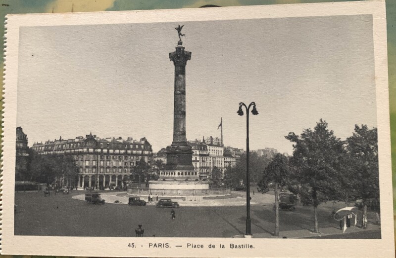 Carte postale ancienne Place de la Bastille à Paris 11e