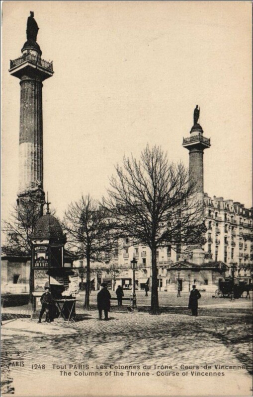 Carte postale ancienne Paris 12e Place de la Nation Les Colonnes du Throne