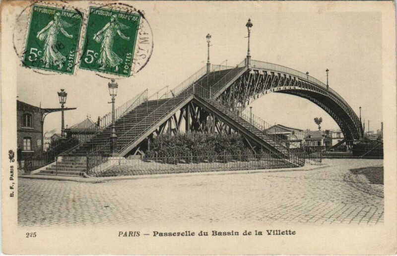 Carte postale ancienne Passerelle du Bassin de la Villette à Paris 19e