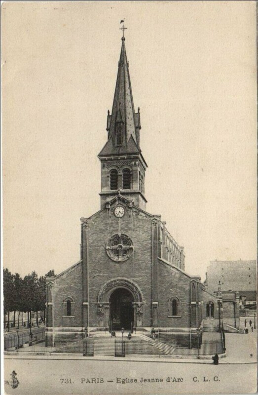 Carte postale ancienne Eglise Jeanne d'Arc à Paris 13e