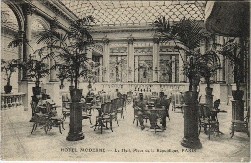Carte postale ancienne Paris 11e Hotel Moderne Le Hall