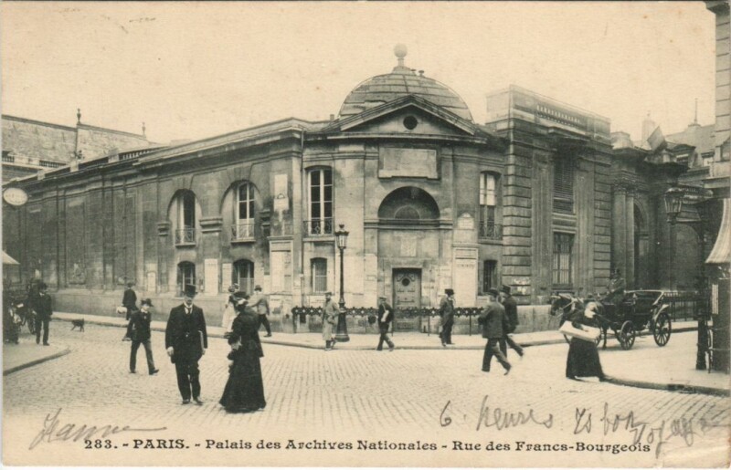 Carte postale ancienne Paris 3e Archives nationales Rue des Francs Bourgeois