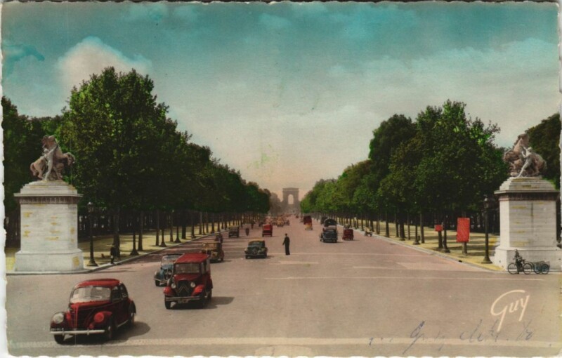 Carte postale ancienne Paris 8e Champs-Elysées