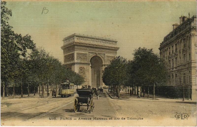 Carte postale ancienne Avenue Marceau et Arc de Triomphe à Paris 16e