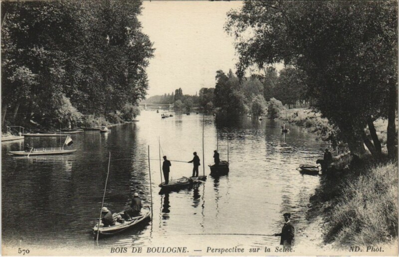 Carte postale ancienne Paris 16e Bois de Boulogne Perspective