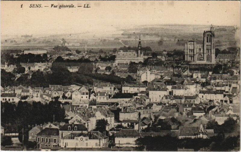 Carte postale ancienne Sens Vue Generale
