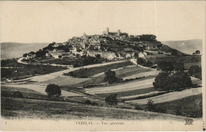 Carte postale ancienne Vezelay Vue Generale