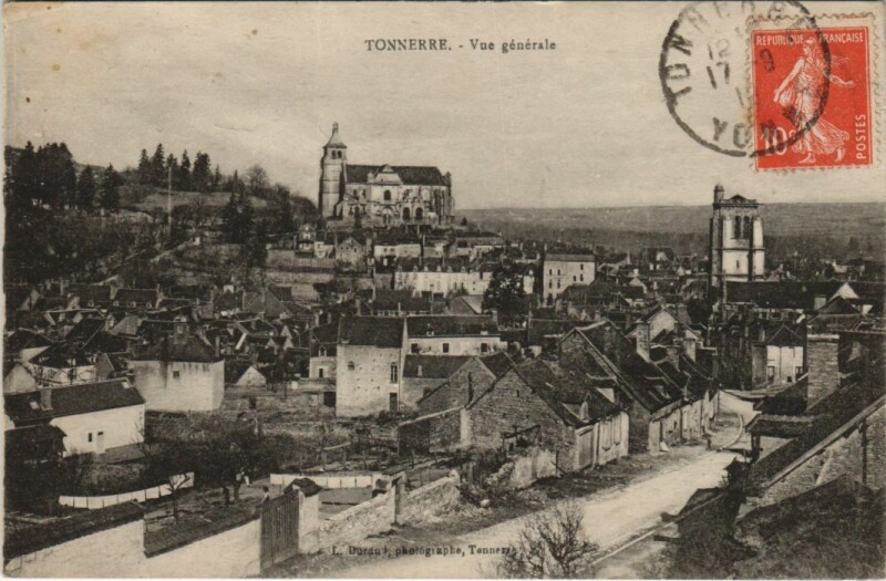 Carte postale ancienne Tonnerre Vue Generale à Tonnerre