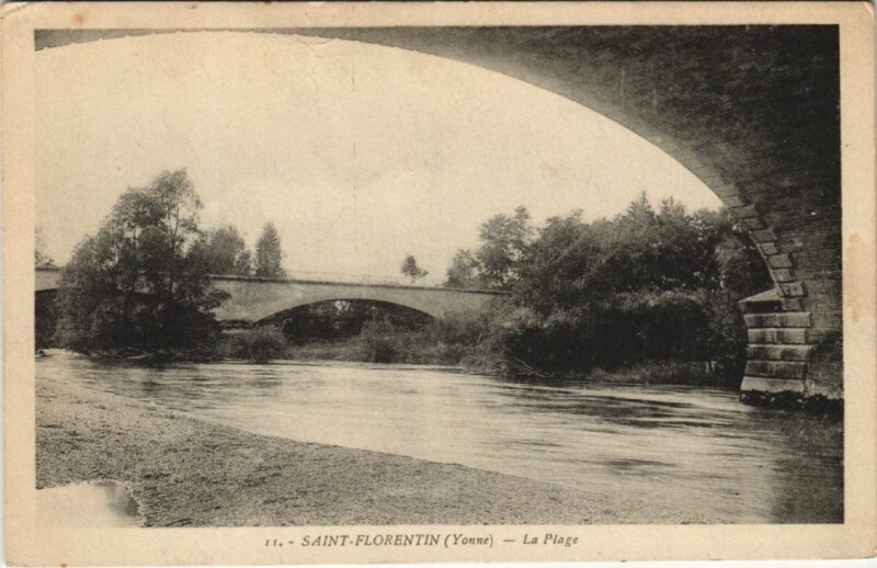 Carte postale ancienne Saint-Florentin La Plage à Saint-Florentin