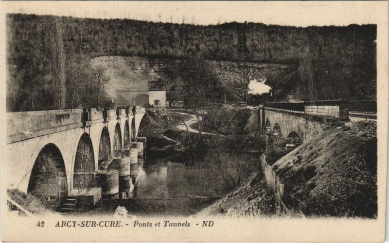 Carte postale ancienne Arcy-sur-Cure Ponts et Tunnels à Arcy-sur-Cure