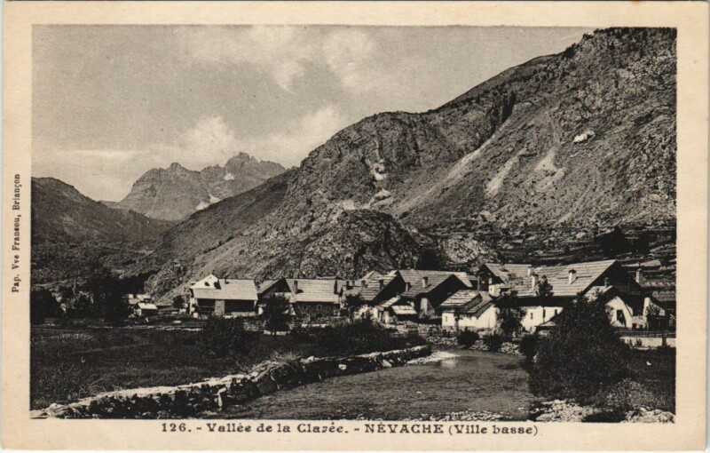 Carte postale ancienne Nevache Ville Basse - Vue - View