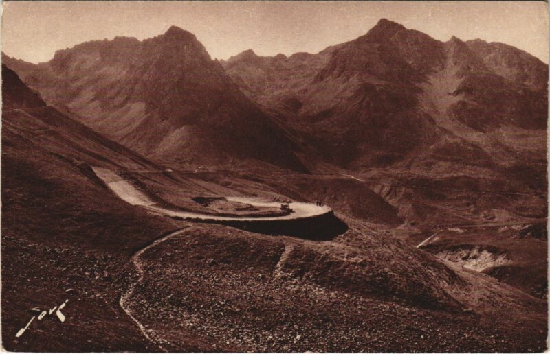 Carte postale ancienne Route de Bareges au Tormalet et au Pic du Midi