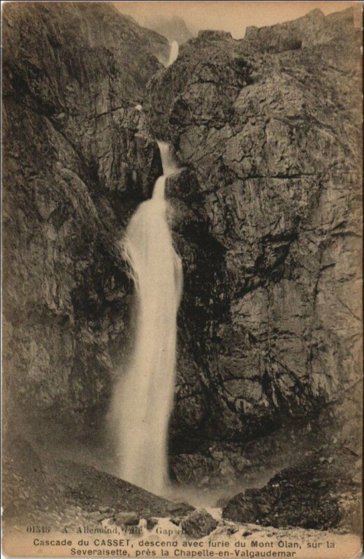 Carte postale ancienne La Chapelle-en-Valgaudemar Cascade du Casset