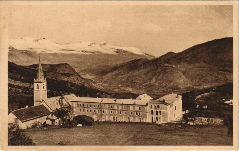 Carte postale ancienne Saint-Etienne-Le-Laus Notre-Dame du Laus