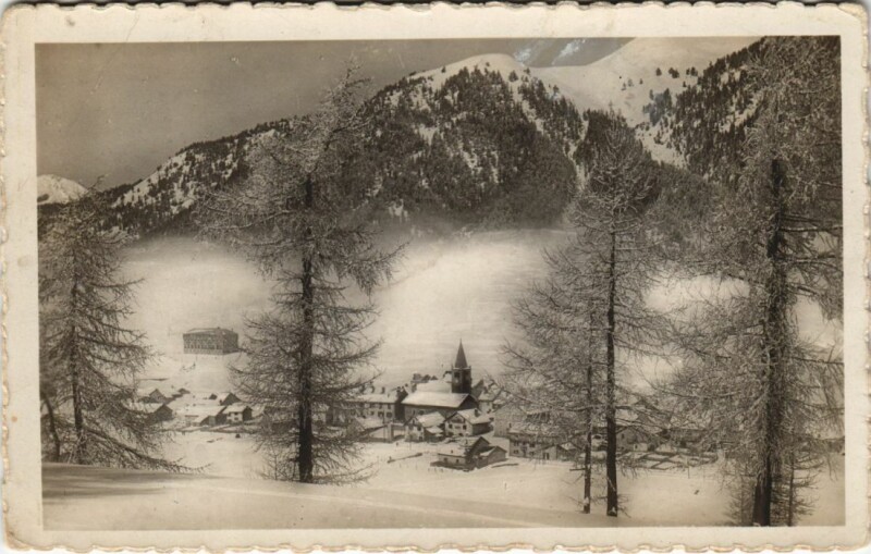 Carte postale ancienne Montgenevre Le Village en Hiver