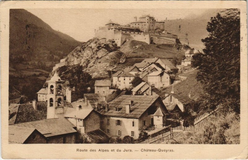 Carte postale ancienne Chateau Queyras