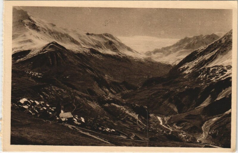 Carte postale ancienne La Grave Ventelon - Vue de la Route du Chazelet à La Grave