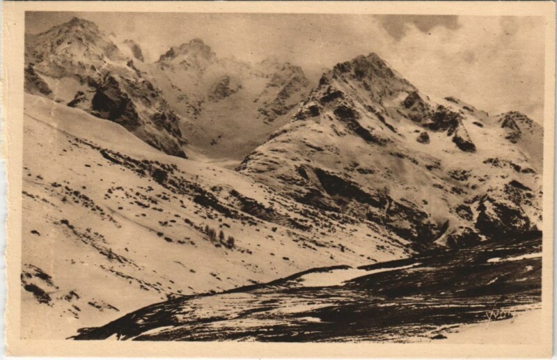 Carte postale ancienne Au Col du Lautaret - Vue sur les Pics de Neige