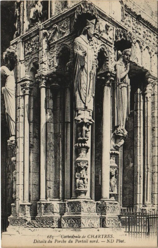 Carte postale ancienne Chartres Cathedrale details du Porche France à Chartres