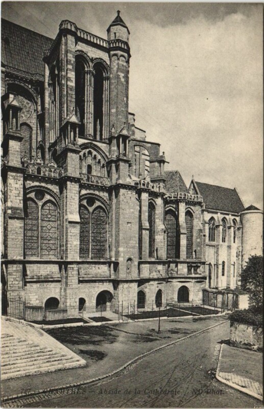 Carte postale ancienne Chartres Abside de la Cathedrale France à Chartres