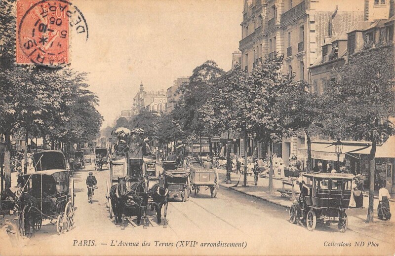 Carte postale ancienne L'Avenue des Ternes à Paris 17e