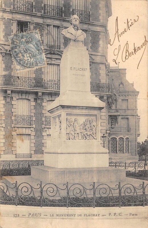 Carte postale ancienne Le Monument de Flachat à Paris 17e