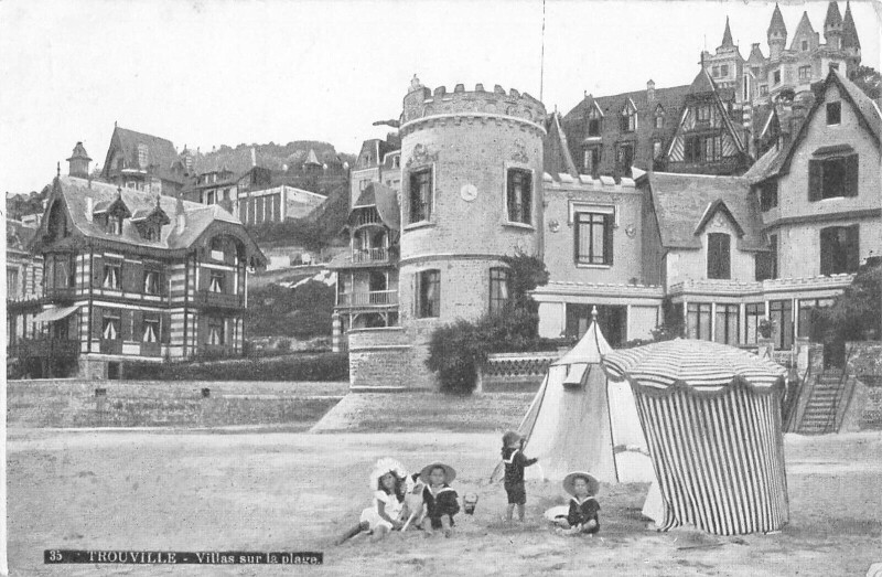 Carte postale ancienne Trouville Villas Sur La Plage