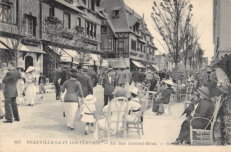 Carte postale ancienne Deauville Plage Fleurie La Rue Gontaut Biron à Deauville