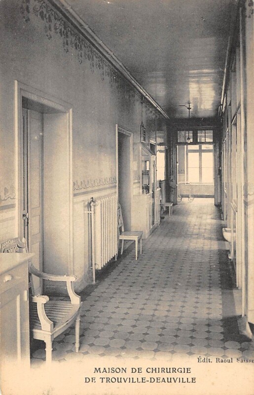 Carte postale ancienne Trouville Maison De Chirurgie De Trouville Deauville à Deauville