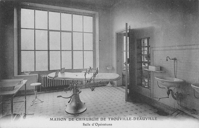 Carte postale ancienne Trouville Maison De Chirurgie De Trouville Deauville Salle D'Operations à Deauville