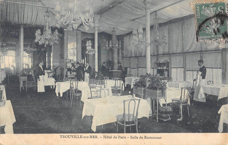 Carte postale ancienne Trouville Sur Mer Hotel De Paris Salle De Restaurant à Trouville-sur-Mer