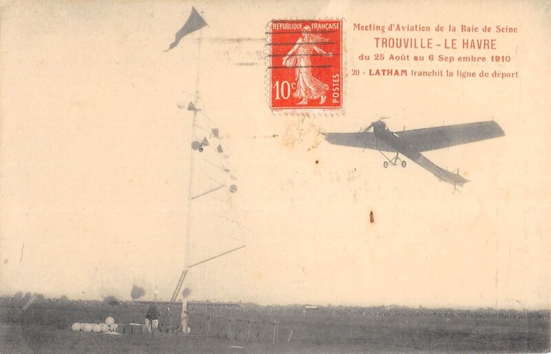 Carte postale ancienne Meeting Aviation Baie De Seine Trouville Le Havre 1910 Latham Franchit La
