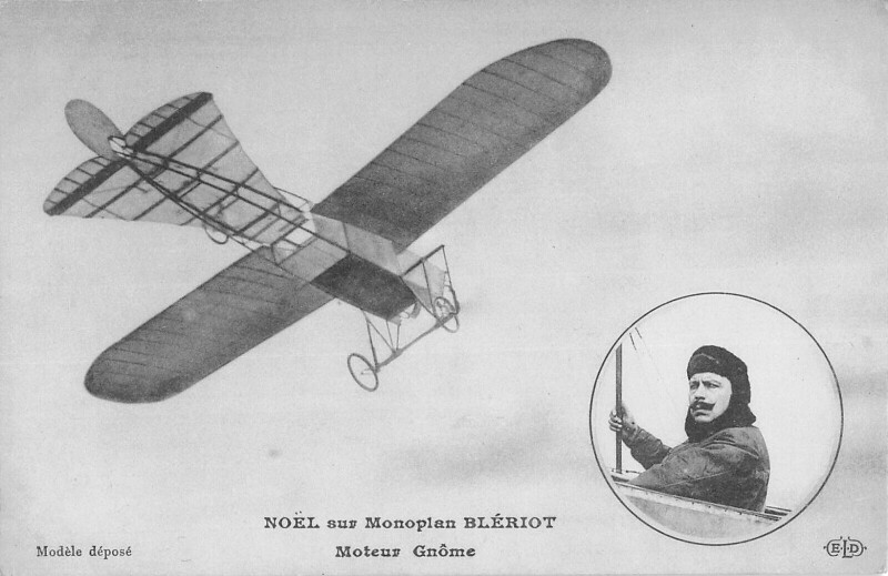 Carte postale ancienne Aviation Noel Sur Monoplan Bleriot
