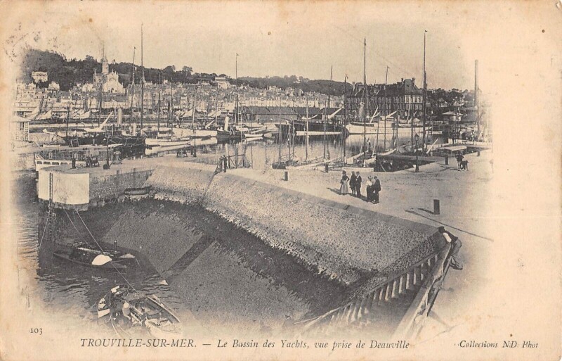 Carte postale ancienne Trouville Sur Mer Bassin Des Yachts Vue Prise De Deauville à Deauville