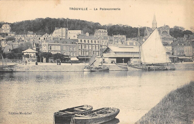 Carte postale ancienne Trouville La Poissonnerie