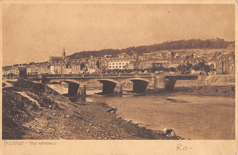 Carte postale ancienne Trouville Vue Generale