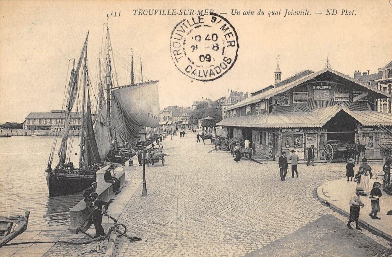 Carte postale ancienne Trouville Sur Mer Un Coin Du Quai Joinville à Trouville-sur-Mer