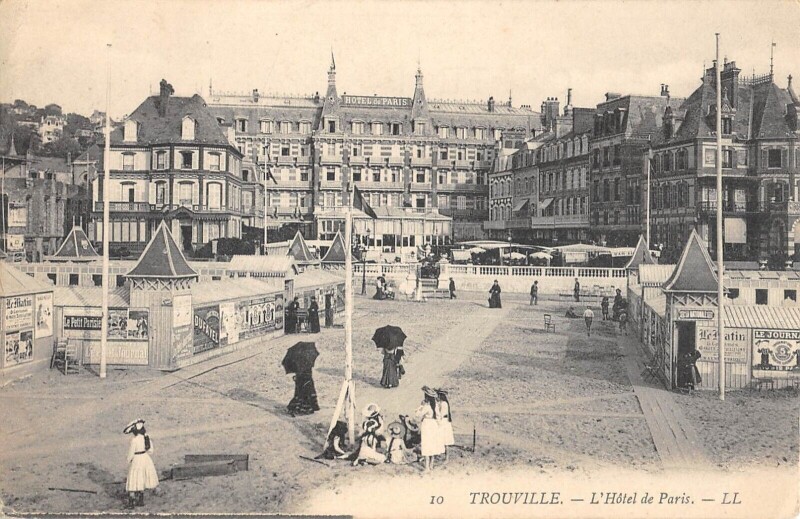 Carte postale ancienne Trouville L'Hotel De Paris