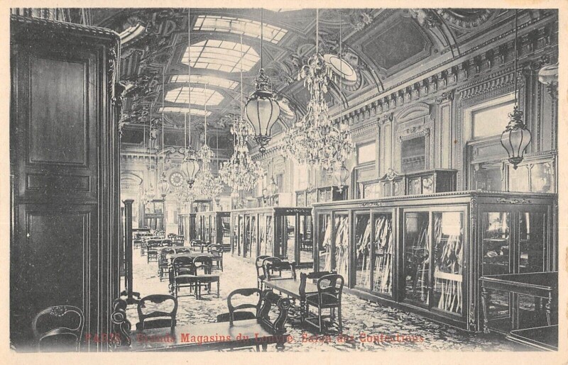 Carte postale ancienne Paris 1er arrt Paris Les Grands Magasins Du Louvre à Paris 1er