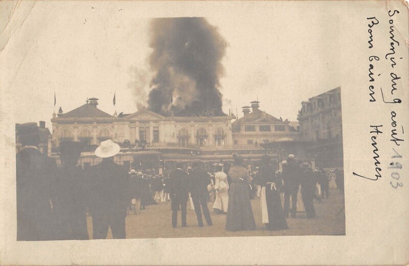 Carte postale ancienne Trouville Carte Photo De L'Incendie Du Casino En 1903