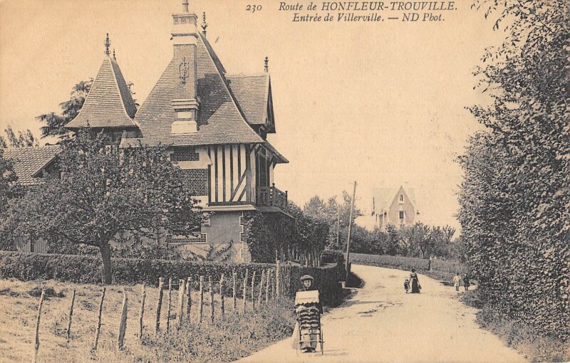 Carte postale ancienne Route De Honfleur Trouville Entree De Villerville à Honfleur