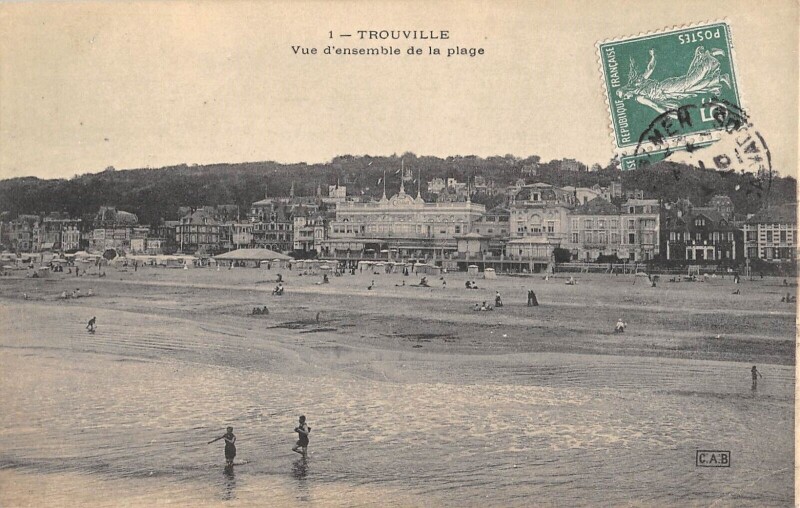 Carte postale ancienne Trouville Vue D'Ensemble De La Plage