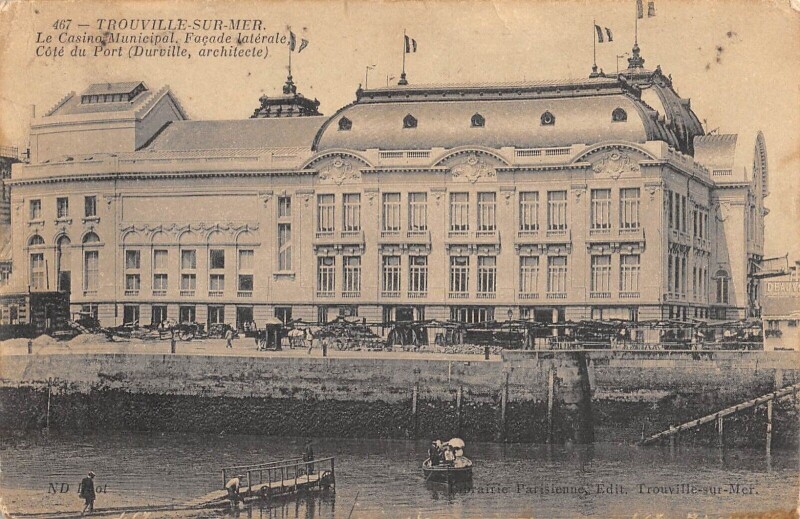 Carte postale ancienne Trouville Sur Mer Le Casino à Trouville-sur-Mer