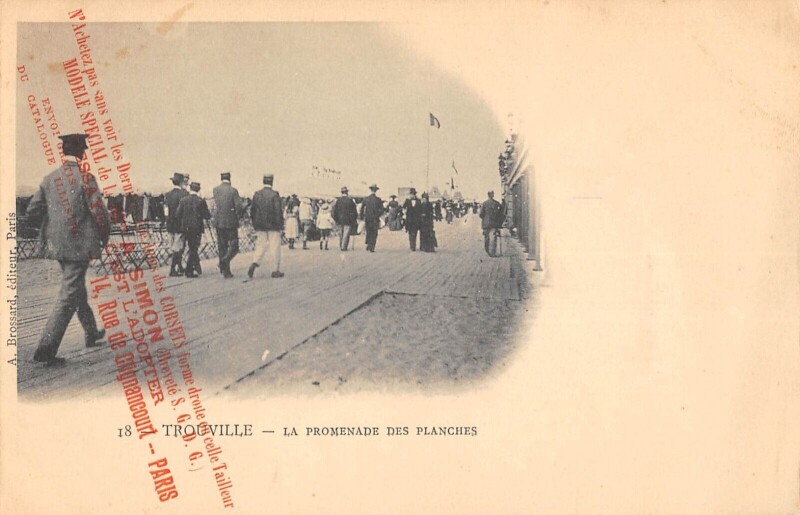 Carte postale ancienne Trouville La Promenade Des Planches