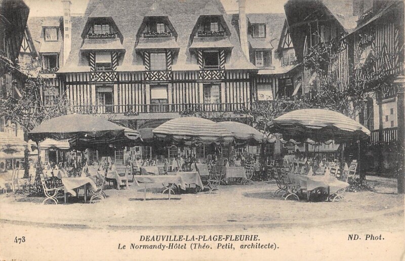 Carte postale ancienne Deauville Le Normandy Hotel à Deauville