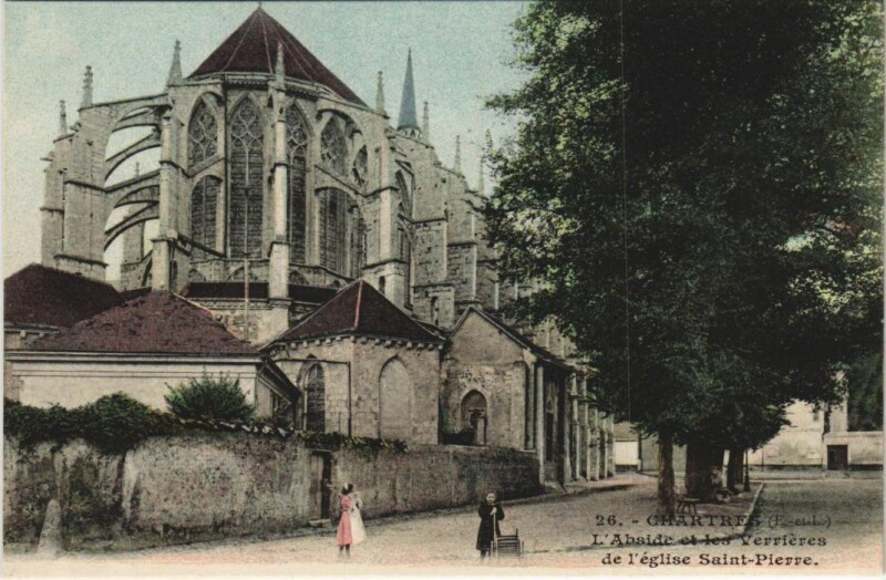 Carte postale ancienne Chartres Abside et les Verrieres de l'Eglise Saint-Pierre France à Chartres