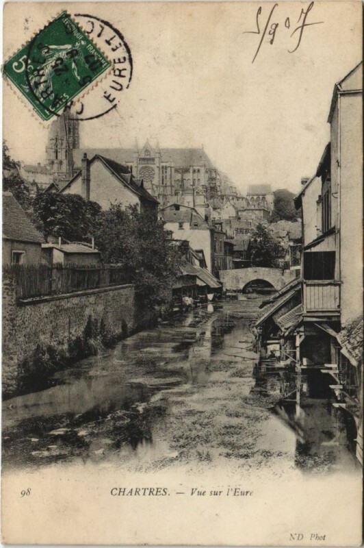 Carte postale ancienne Chartres vue sur l'Eure France à Chartres