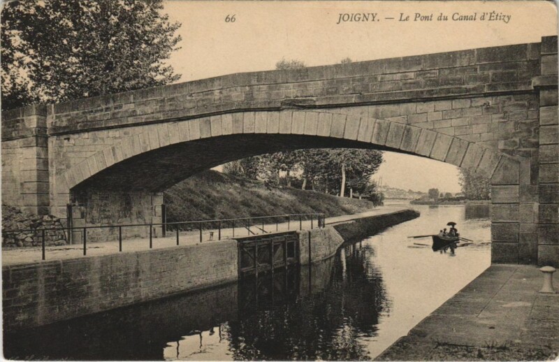 Carte postale ancienne Joigny Le Pont du Canal d'Etizy France à Joigny